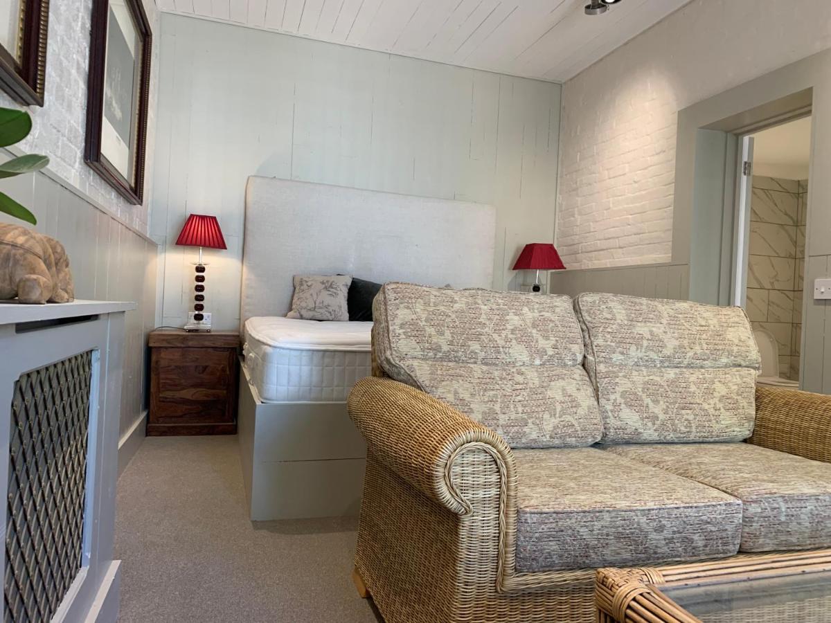 Cedar House Boutique B&B Burton  Zewnętrze zdjęcie